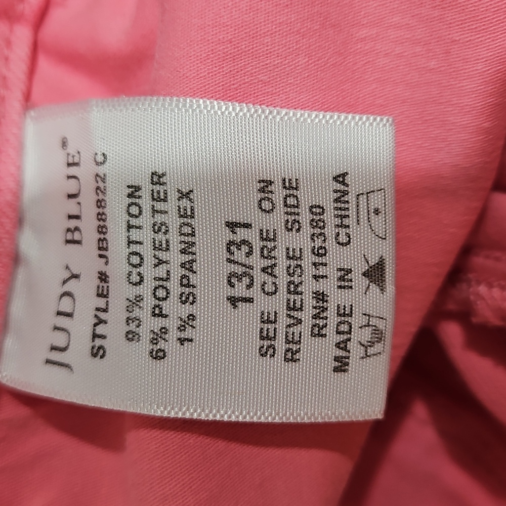 👖Judy Blue Pink Cropped Jeans - Picture 9 of 9